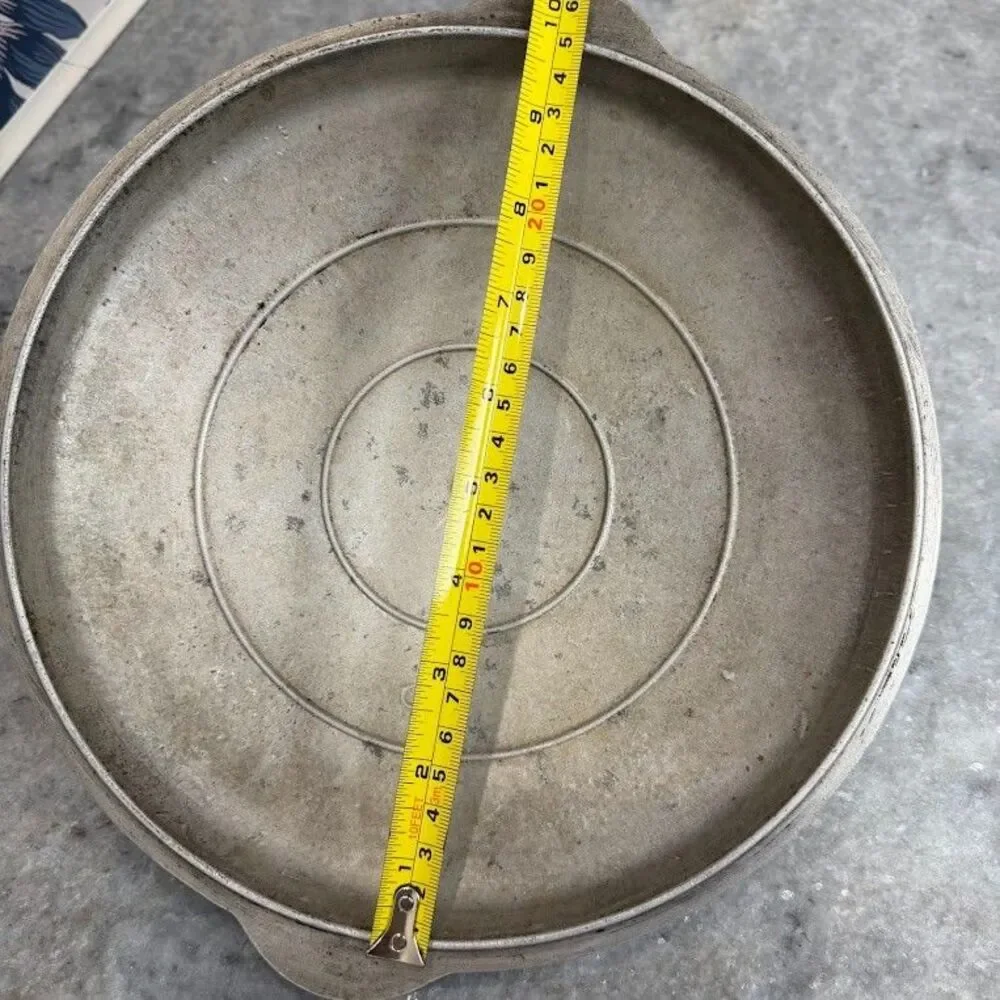 Unbranded vintage hammered